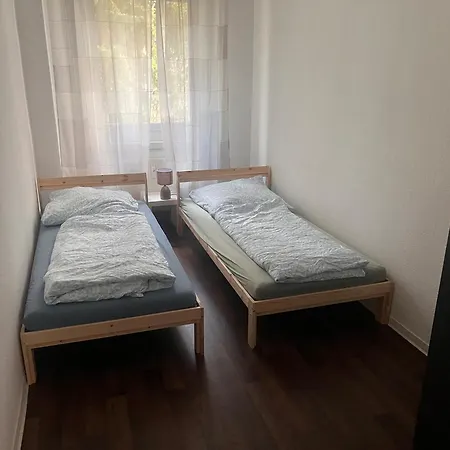 Guenstige Mitarbeiterunterkunft Im Lage 아파트 켐니츠
