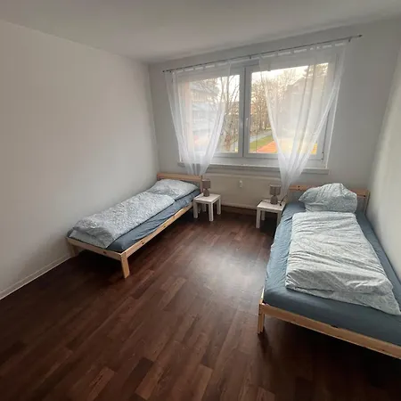 Guenstige Mitarbeiterunterkunft Im Lage Apartment Chemnitz