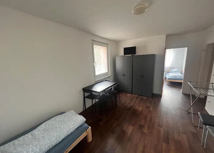 Guenstige Mitarbeiterunterkunft Im Lage * Chemnitz